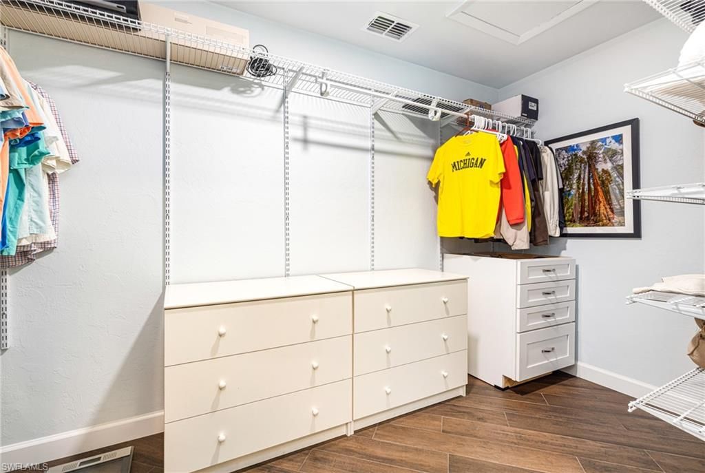 Interior, Walk-in Closets, Wood Texture Flooring