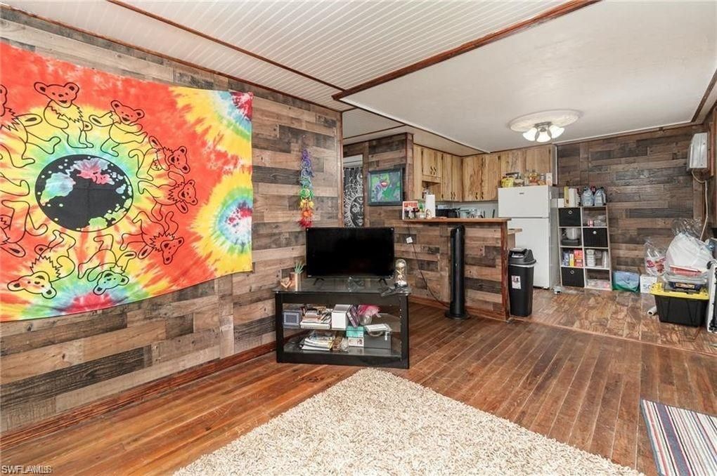 Interior, Kitchen, Wood Texture Flooring, Wooden Walls