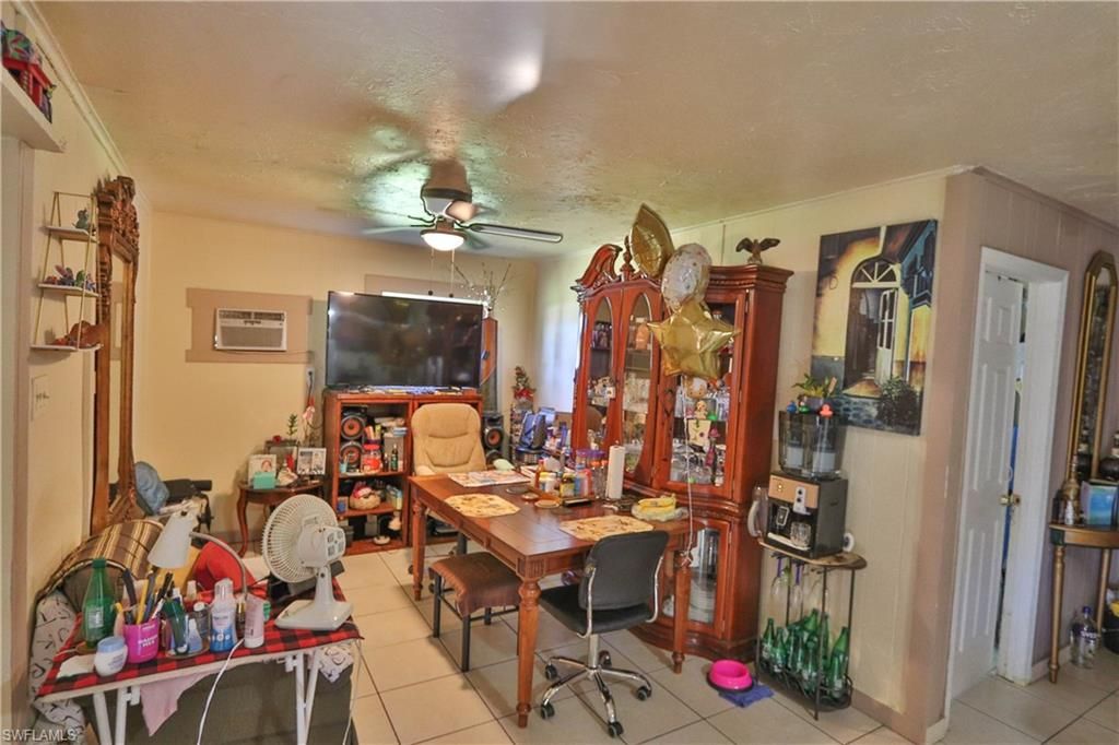 Dining room, Interior