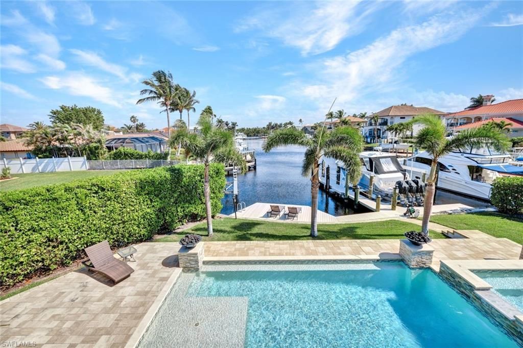 Exterior, Pool, Water