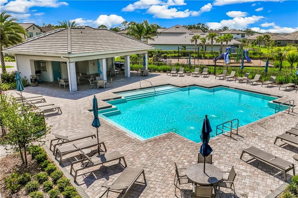 Exterior, Playground, Pool