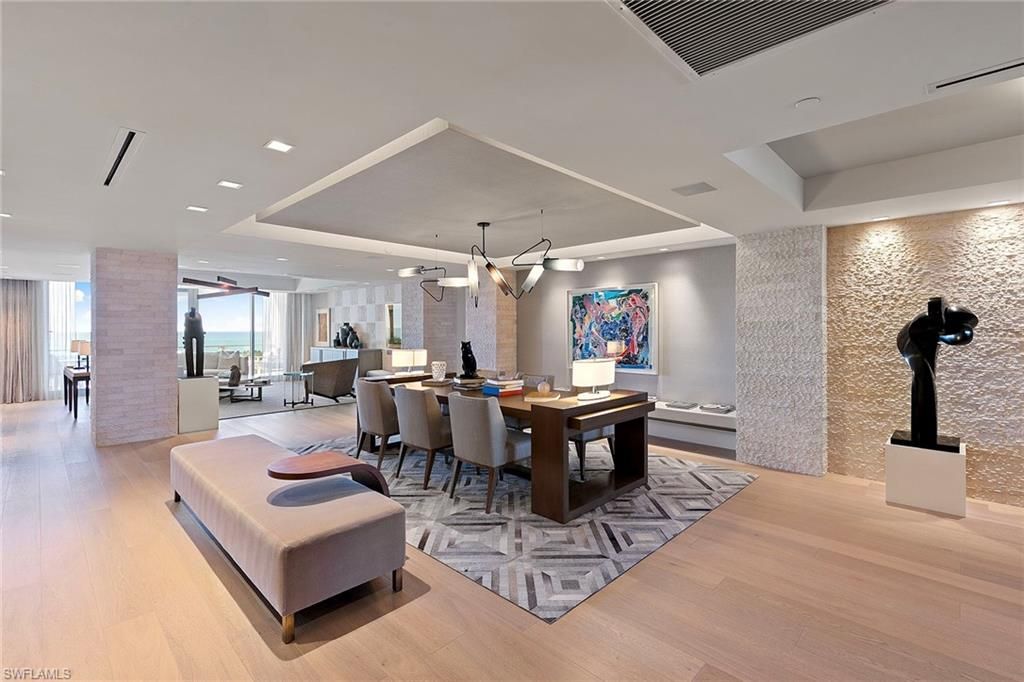 Dining room, Interior, Living room, Pendant Lights, Recessed Lighting, Wood Texture Flooring