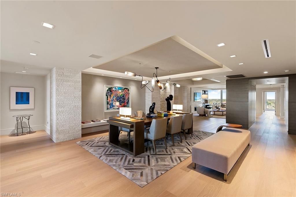 Dining room, Interior, Living room, Pendant Lights, Recessed Lighting, Wood Texture Flooring