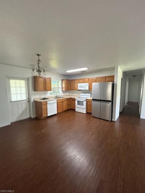Chandelier, Interior, Kitchen, Wood Texture Flooring