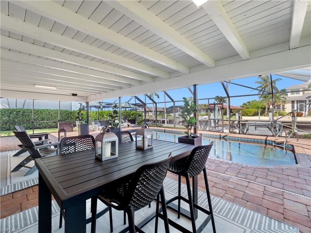 Exterior, Interior, Pool, Sun Room