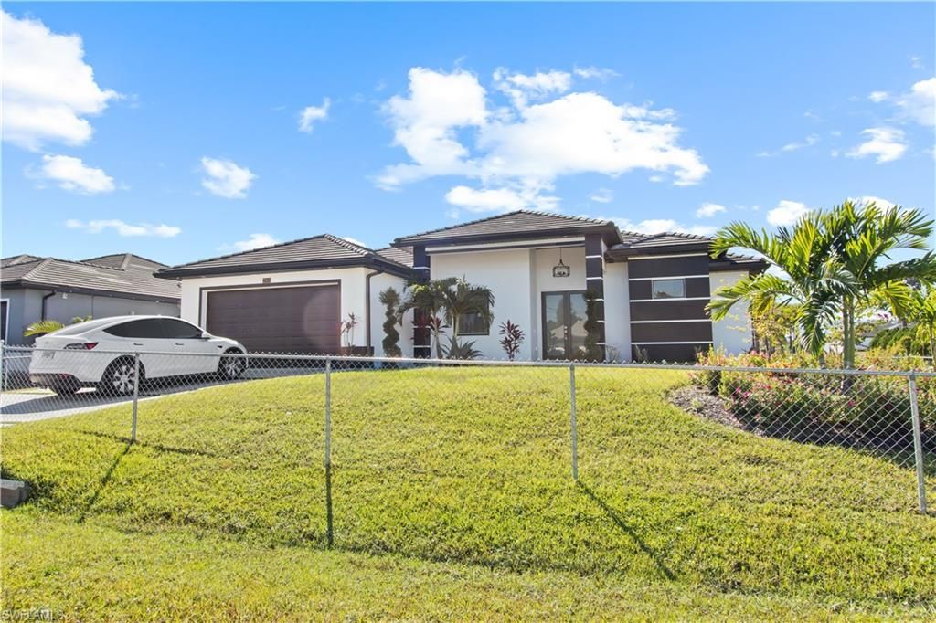 Attached, Backyard, Exterior, Facade, Mediterranean