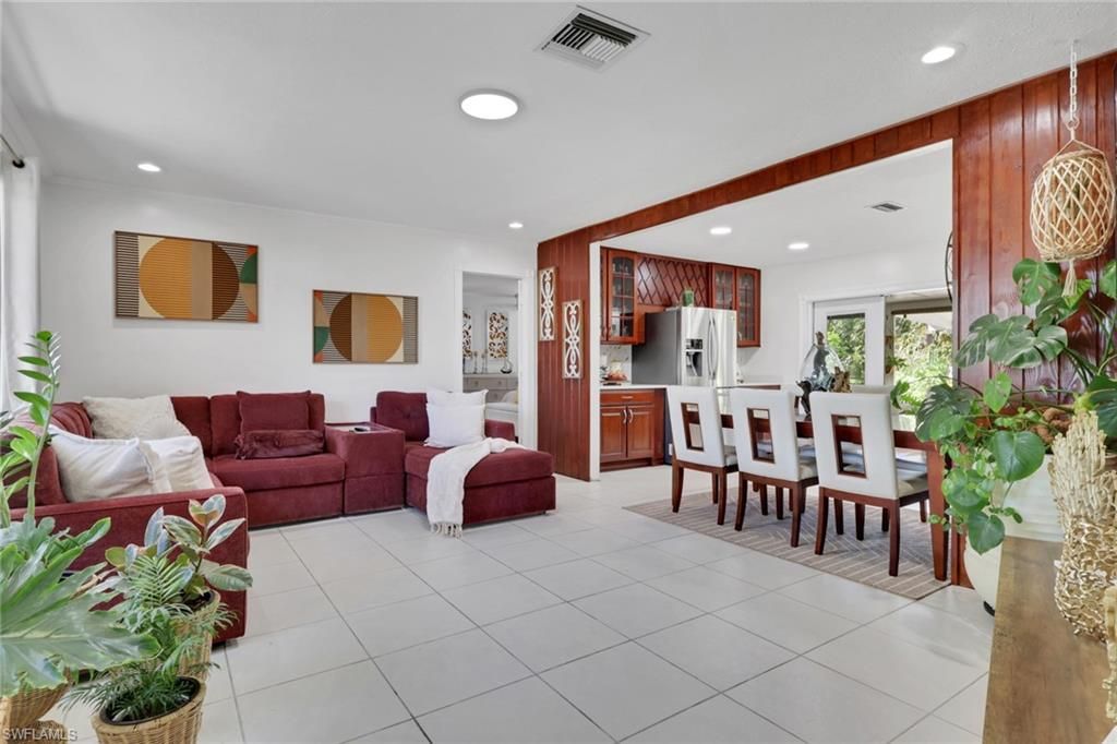 Dining room, Interior, Kitchen, Living room, Recessed Lighting