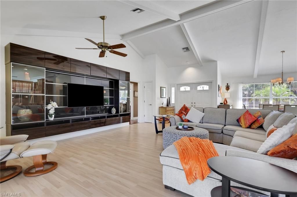 Interior, Living room, Pendant Lights, Wood Texture Flooring