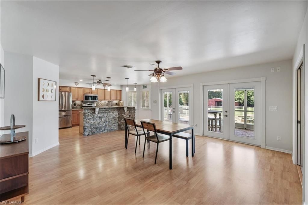 Dining room, Interior, Kitchen, Pendant Lights, Wood Texture Flooring