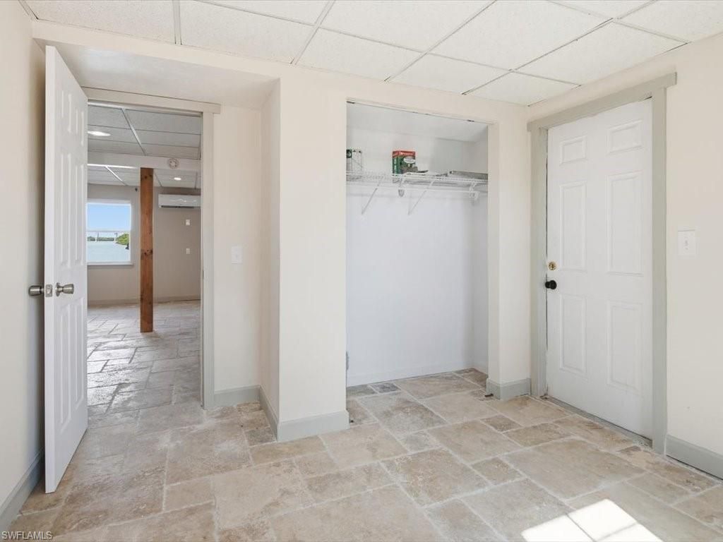 Interior, Recessed Lighting, Walk-in Closets