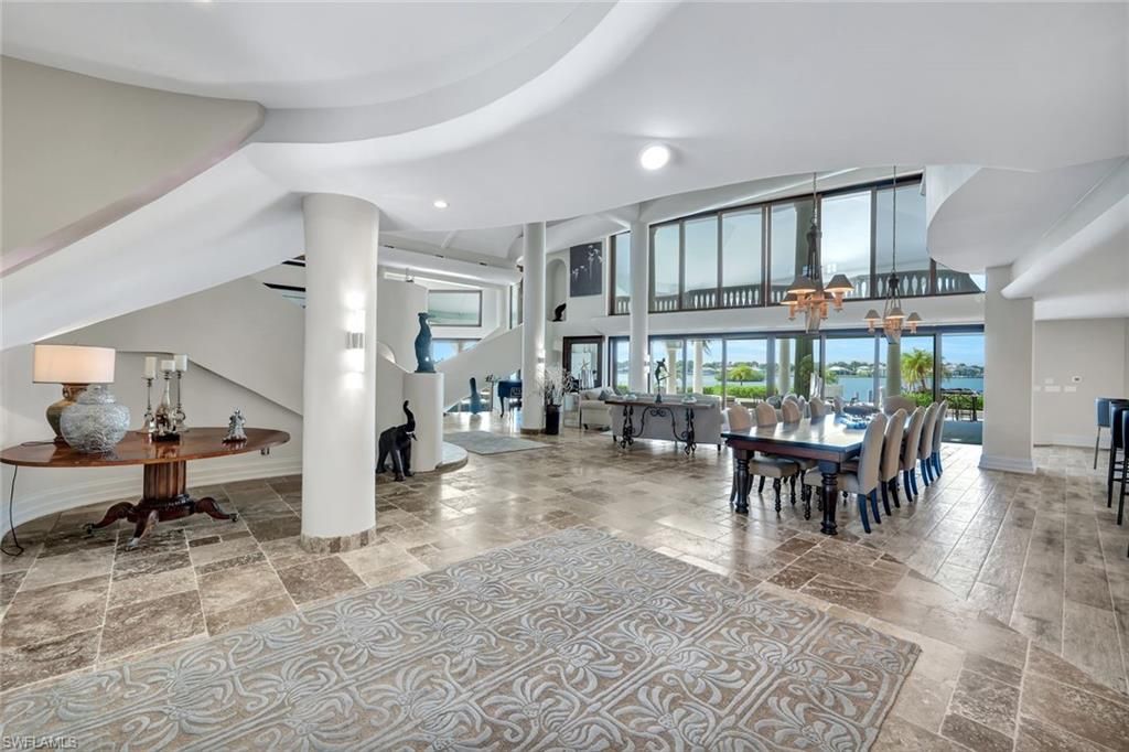 Dining room, Interior, Pendant Lights, Recessed Lighting, Water