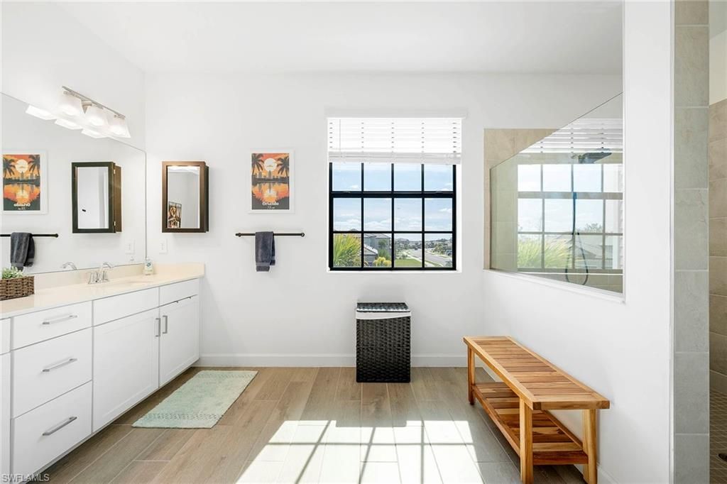 Bathroom, Interior, Wood Texture Flooring