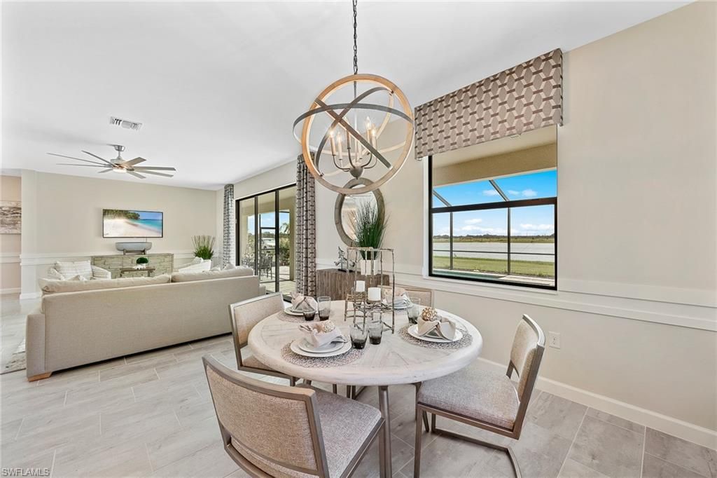 Chandelier, Dining room, Interior, Living room, Pendant Lights, Wood Texture Flooring