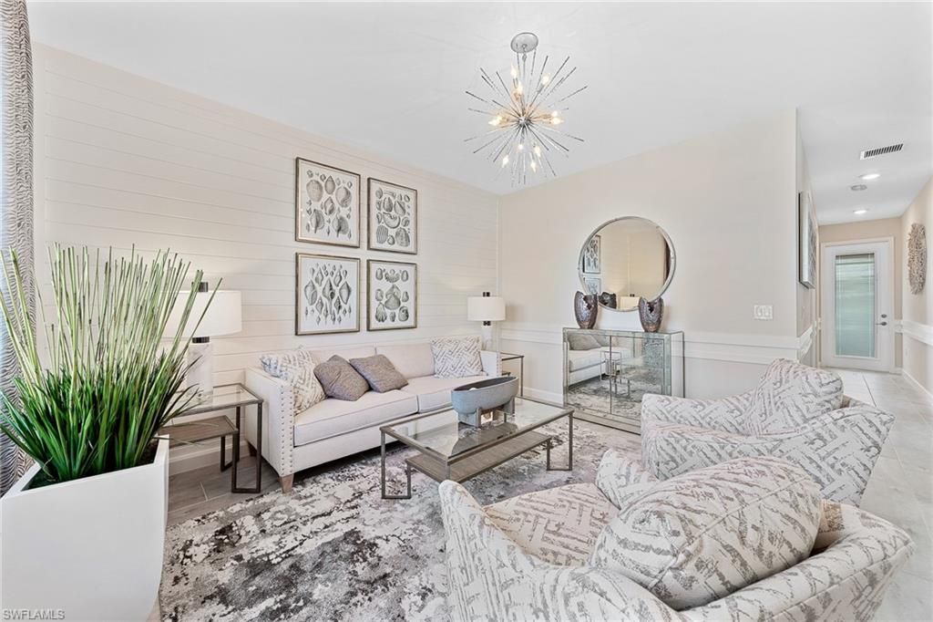 Interior, Living room, Pendant Lights, Recessed Lighting