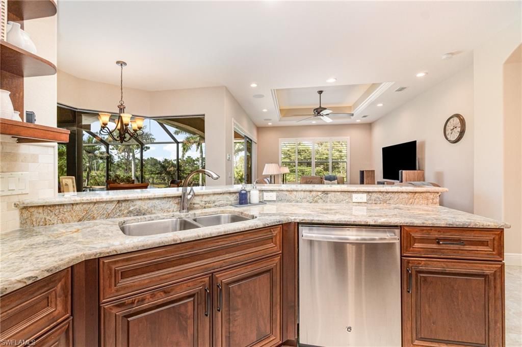 Chandelier, Interior, Kitchen, Recessed Lighting, Stainless Steel Appliances
