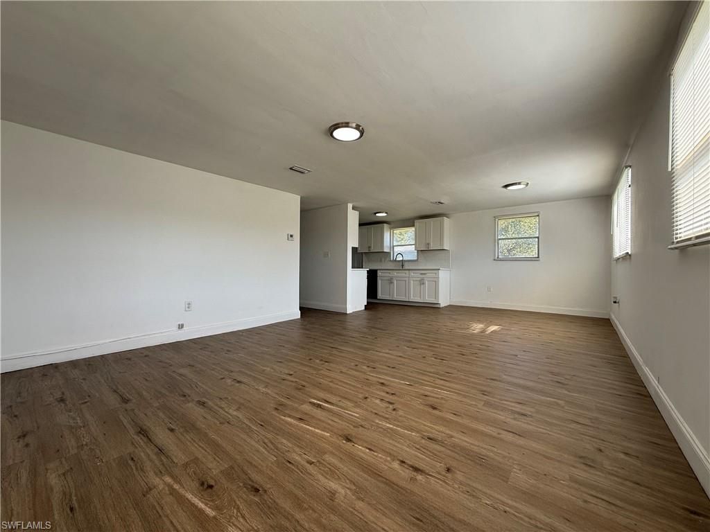 Empty room, Interior, Kitchen, Wood Texture Flooring