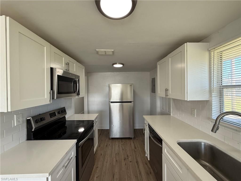 Interior, Kitchen, Stainless Steel Appliances, Wood Texture Flooring