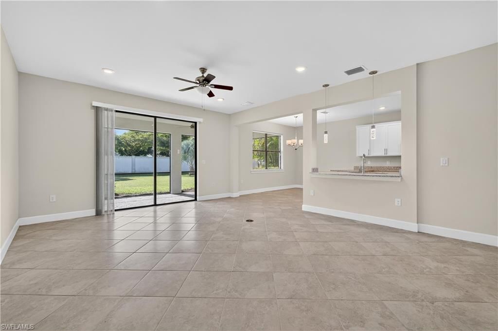 Empty room, Interior, Pendant Lights, Recessed Lighting