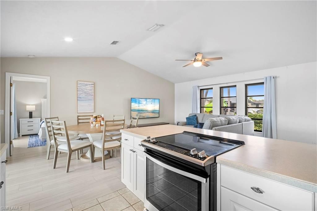 Dining room, Interior, Kitchen, Living room, Recessed Lighting, Wood Texture Flooring
