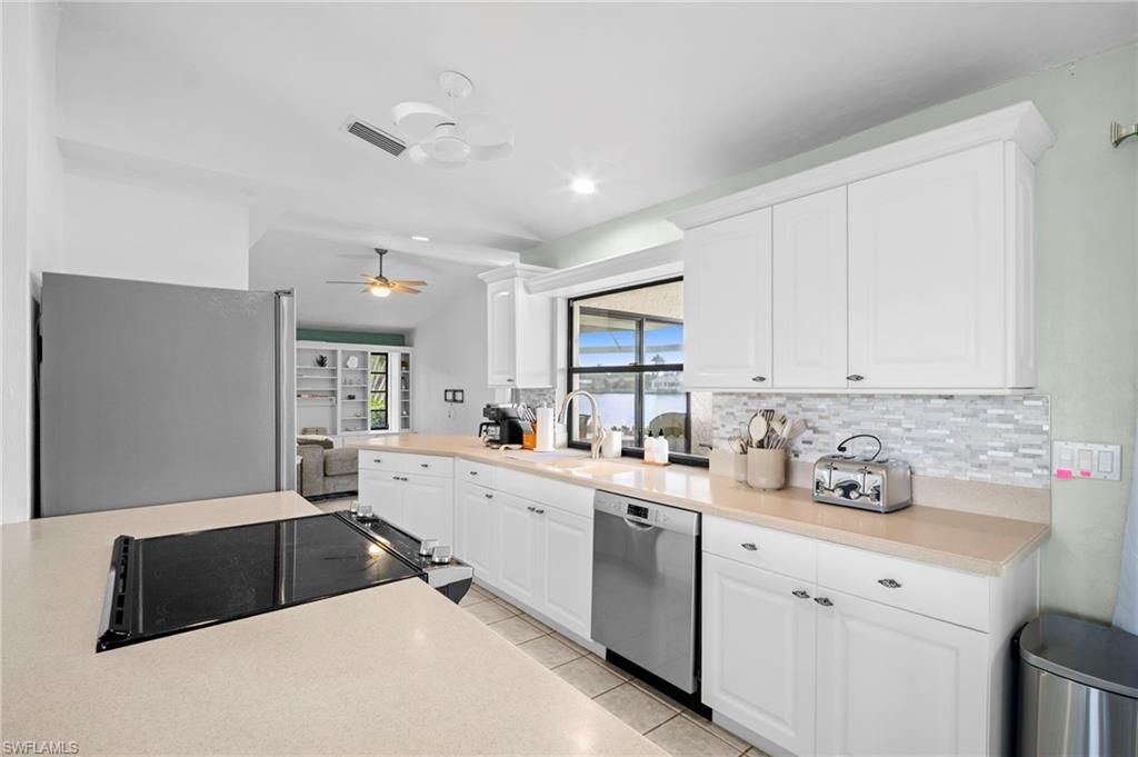 Interior, Kitchen, Recessed Lighting, Water