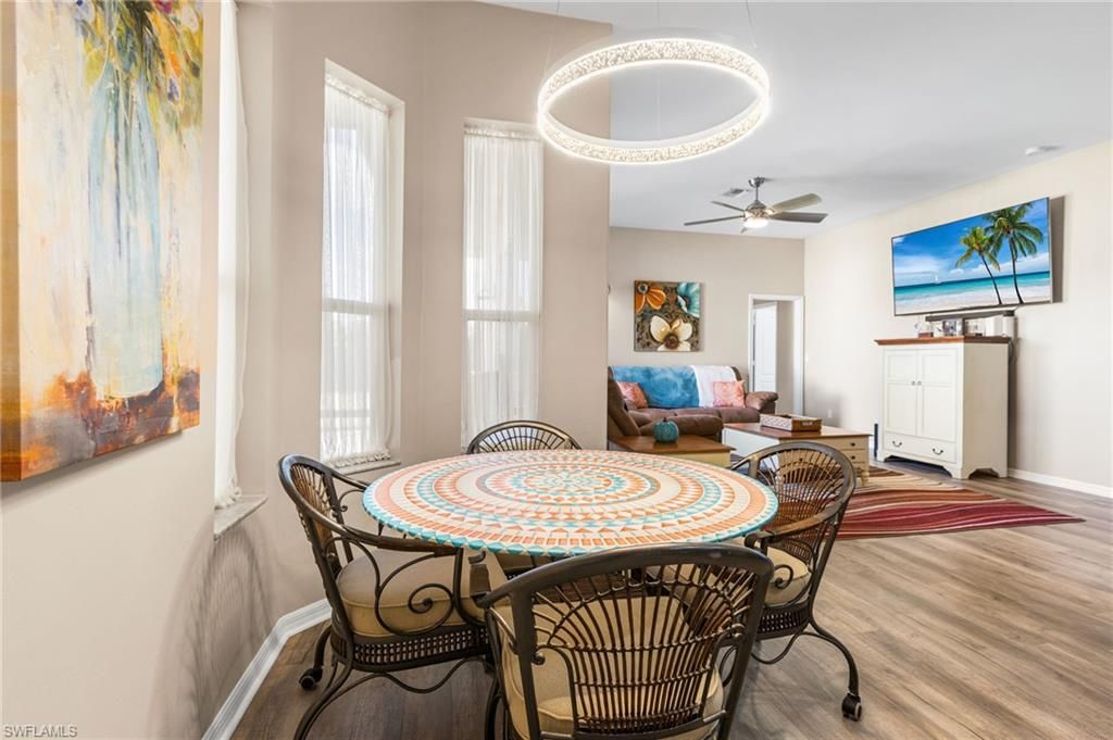 Dining room, Interior, Wood Texture Flooring