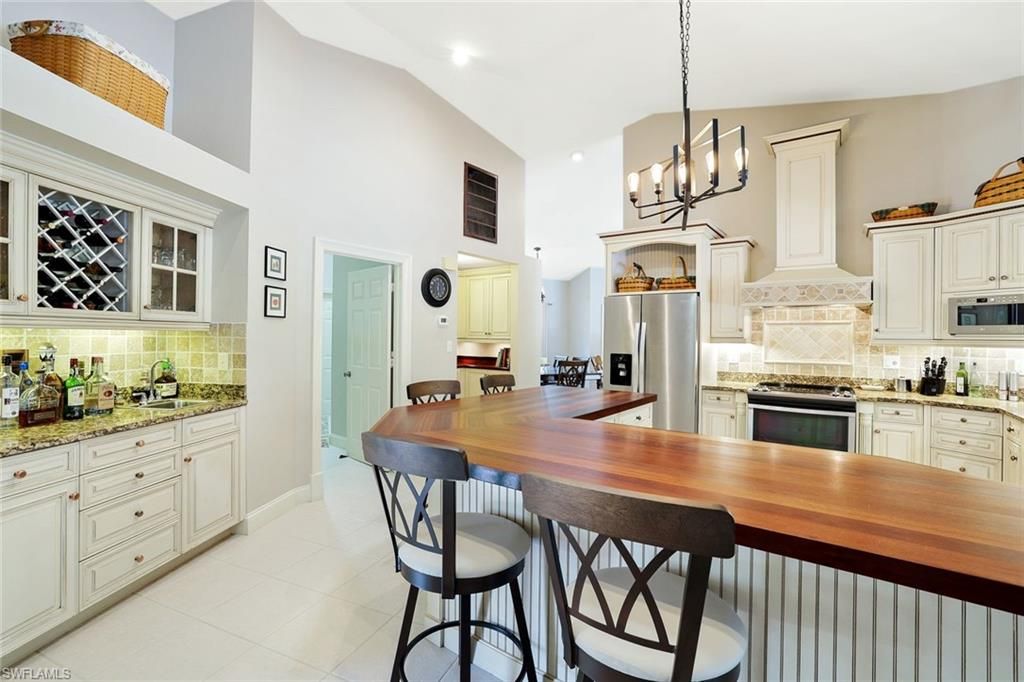Chandelier, Interior, Kitchen, Recessed Lighting, Stainless Steel Appliances