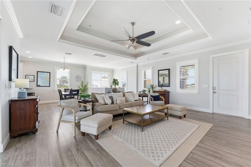 Dining room, Interior, Living room, Pendant Lights, Recessed Lighting, Wood Texture Flooring