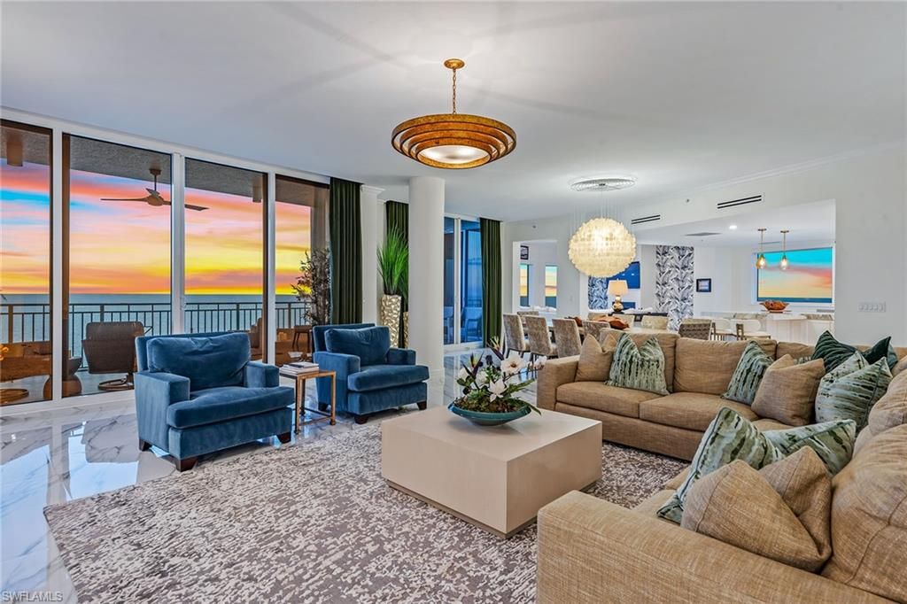 Chandelier, Dining room, Interior, Living room, Marble, Pendant Lights, Recessed Lighting, Water