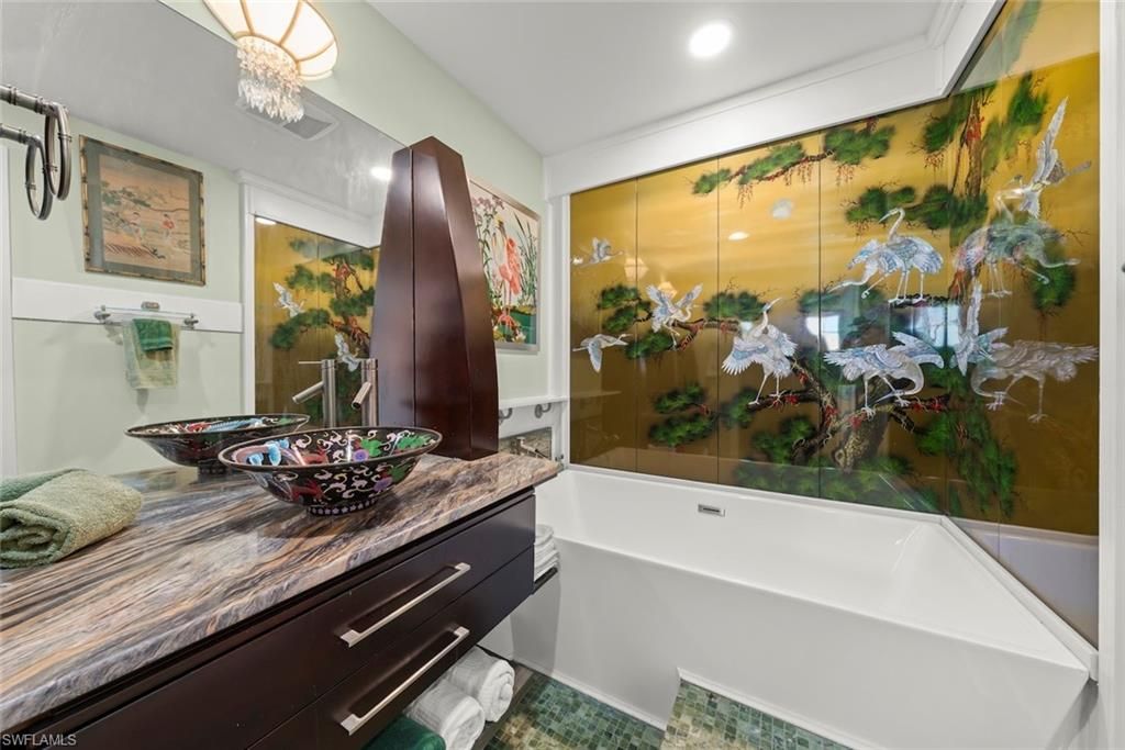 Bathroom, Interior, Recessed Lighting