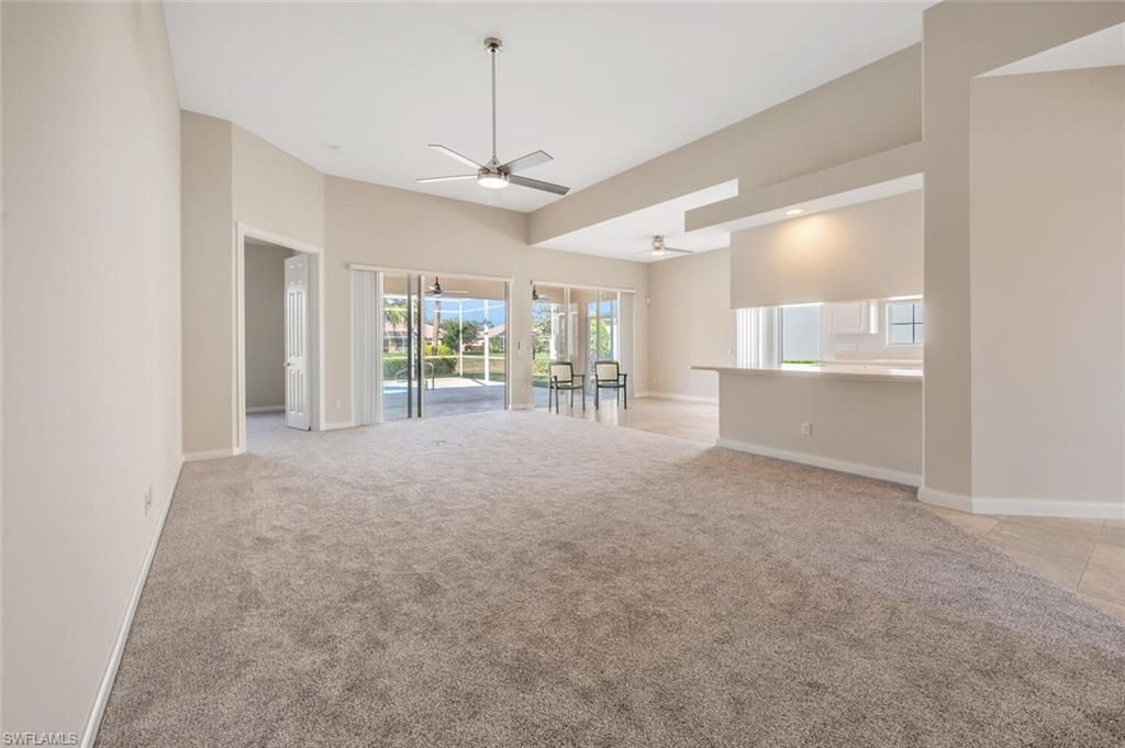 Empty room, Interior, Recessed Lighting