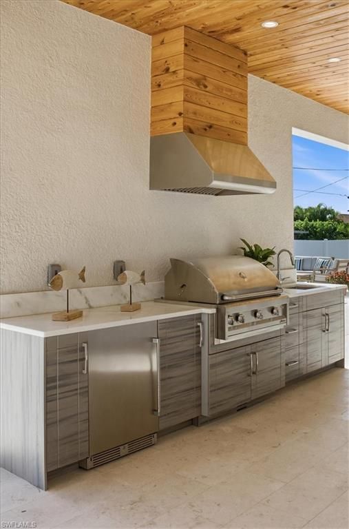 Exterior, Interior, Recessed Lighting, Stainless Steel Appliances, Wooden Ceilings