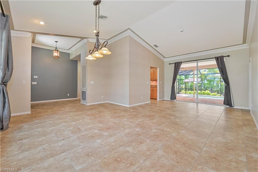 Empty room, Interior, Pendant Lights, Recessed Lighting
