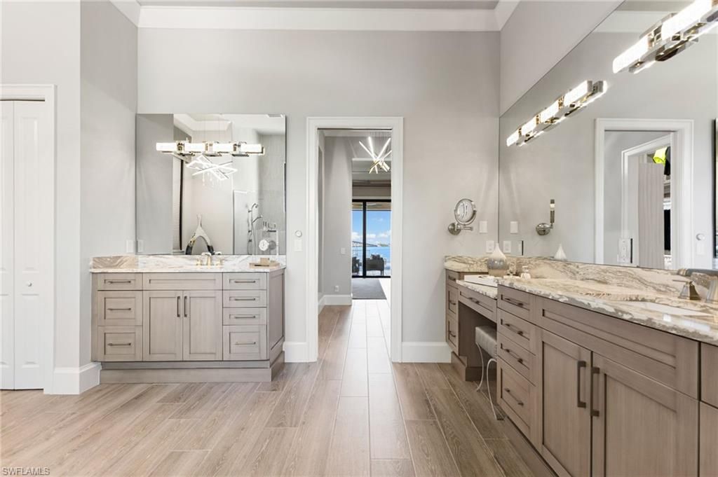 Bathroom, Dual Sink Vanities, Interior, Wood Texture Flooring