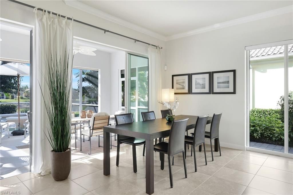 Dining room, Interior
