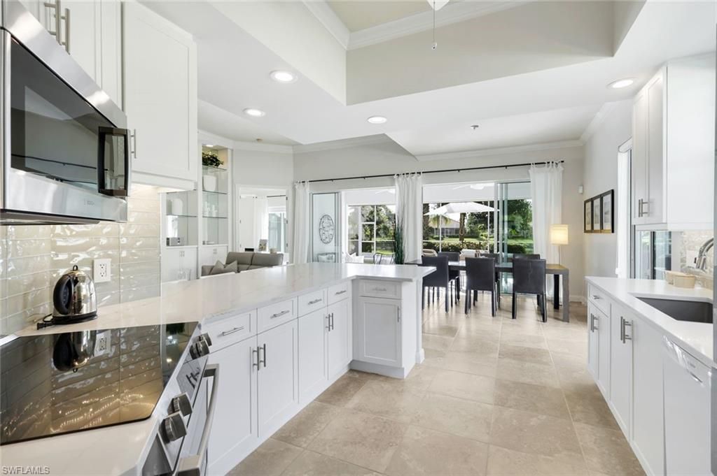 Dining room, Interior, Kitchen, Recessed Lighting