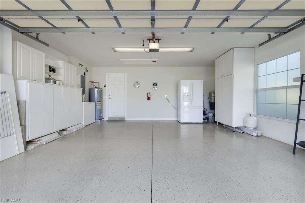 Garage, Interior, Washer