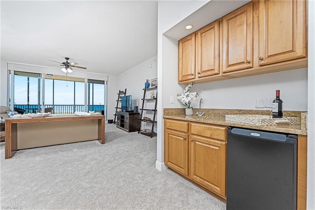 Interior, Kitchen, Recessed Lighting, Water