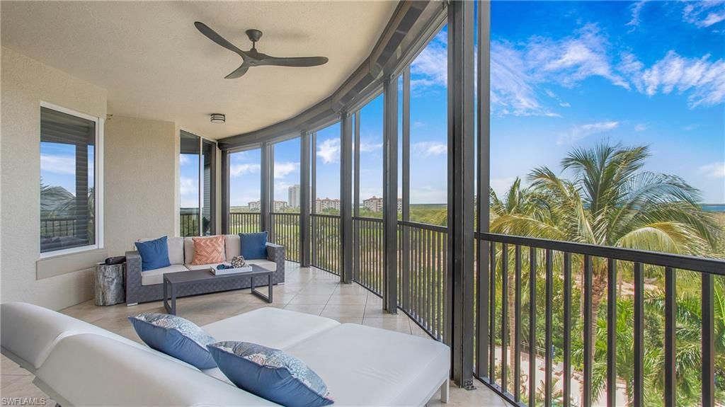 Interior, Living room, Sun Room, Water