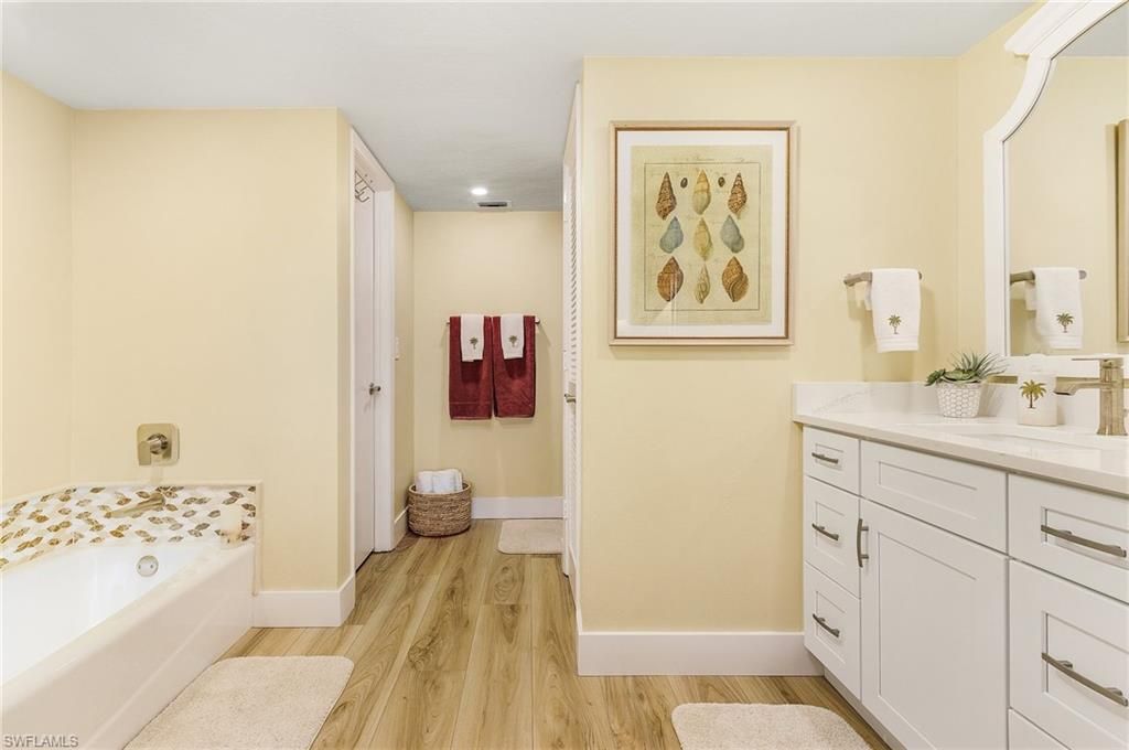 Bathroom, Interior, Recessed Lighting, Wood Texture Flooring
