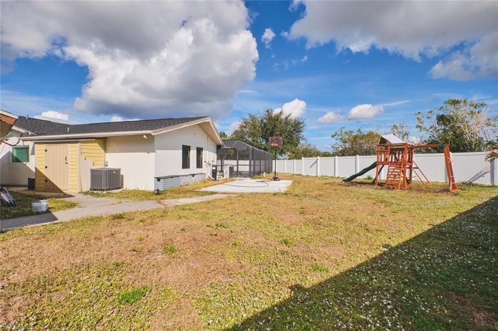 Backyard, Exterior, Playground