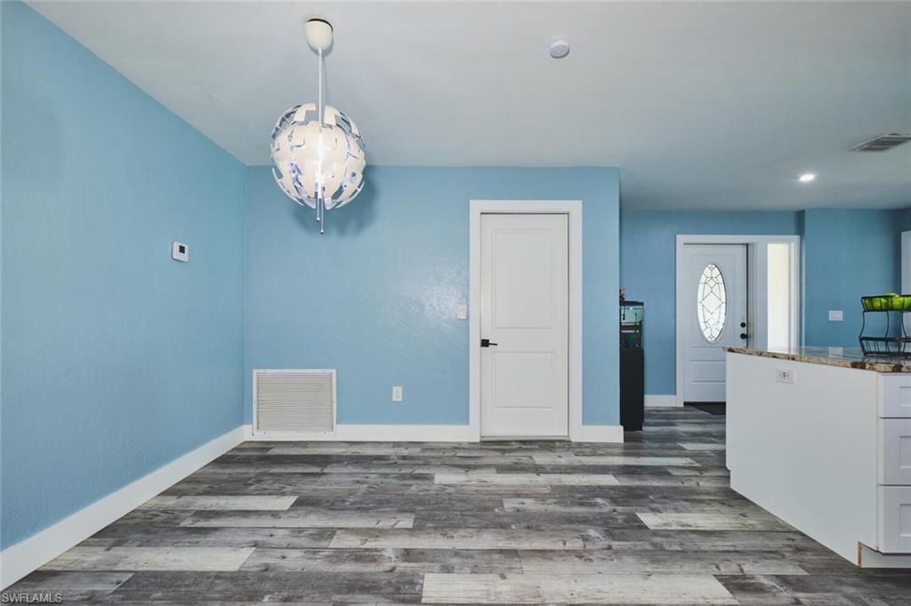 Interior, Pendant Lights, Recessed Lighting, Wood Texture Flooring