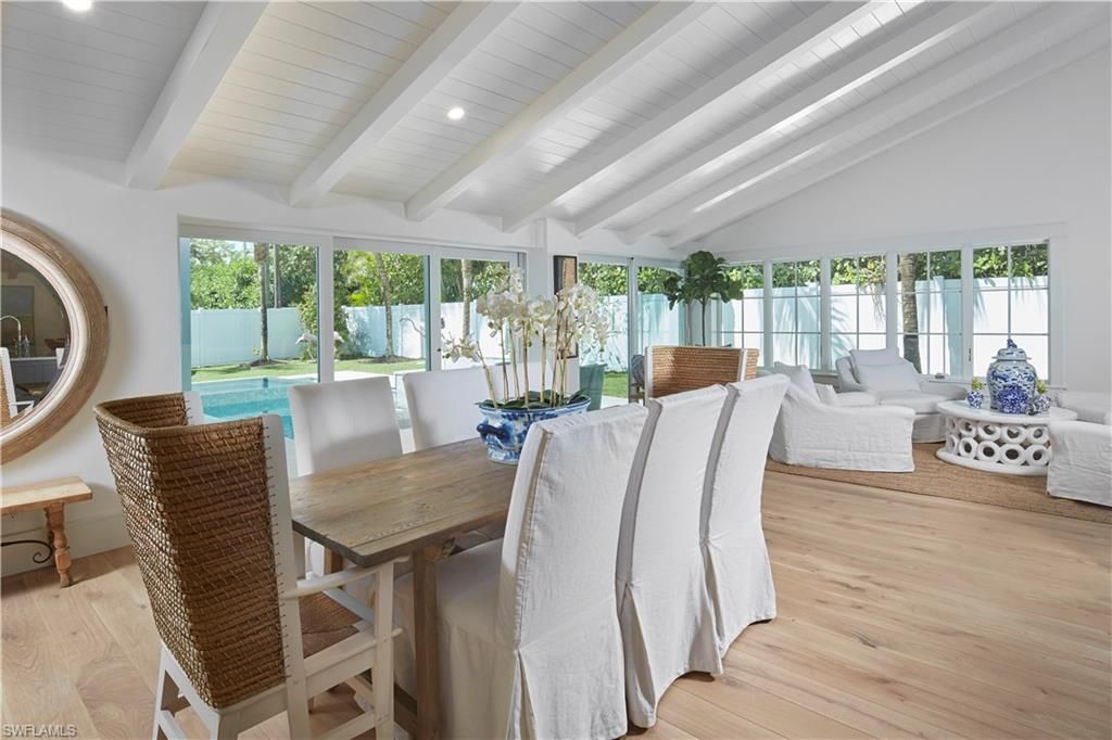 Dining room, Interior, Living room, Recessed Lighting, Wood Texture Flooring