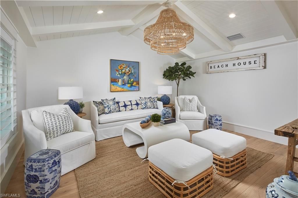 Chandelier, Interior, Living room, Recessed Lighting, Wood Texture Flooring