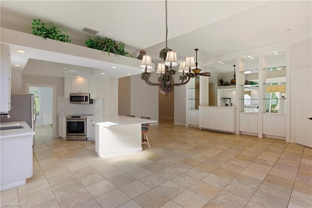 Chandelier, Interior, Kitchen, Recessed Lighting, Stainless Steel Appliances