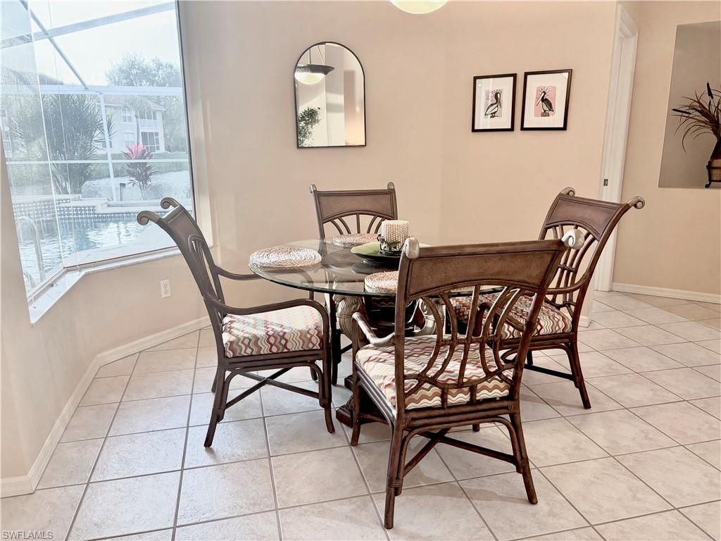 Dining room, Interior