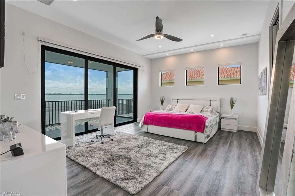 Bedroom, Home Office, Interior, Recessed Lighting, Water, Wood Texture Flooring