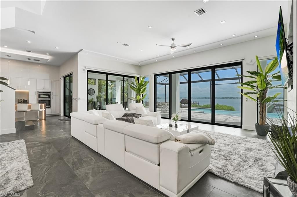 Interior, Kitchen, Living room, Recessed Lighting, Stainless Steel Appliances, Water