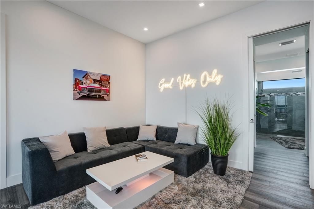 Interior, Living room, Recessed Lighting, Wood Texture Flooring