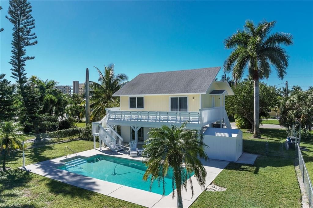 Backyard, Exterior, Pool