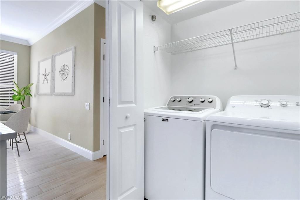 Interior, Utility Closets, Washer, Wood Texture Flooring